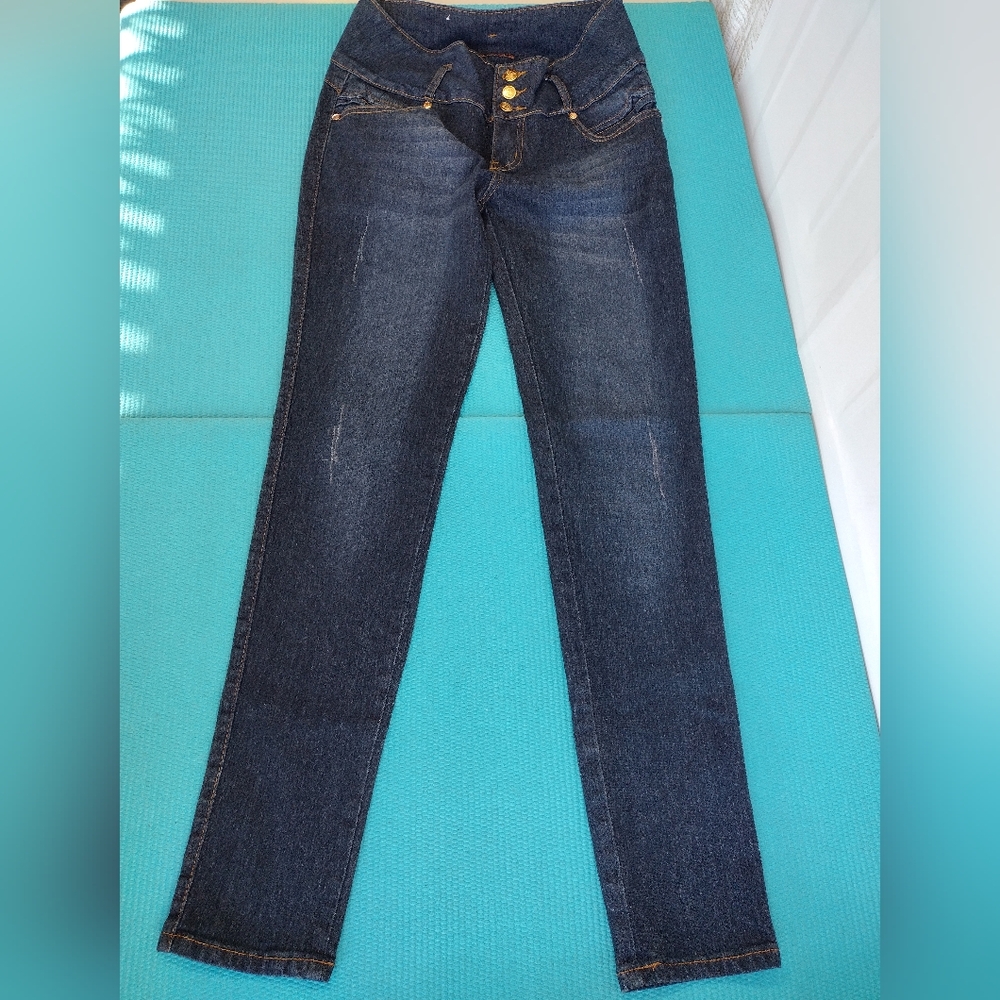 Fashion 2 Love Skinny Jeans Mid Rise Size 7